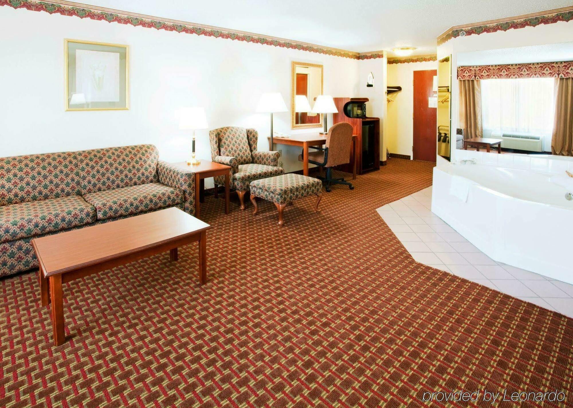 Holiday Inn Express Hillsville By Ihg Extérieur photo